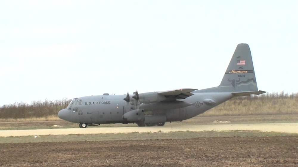DVIDS - Video - Fort Riley Unveils Field Landing Strip