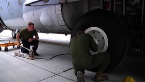 VMGR-152 On MCAS Iwakuni Maintains Their C-130’s