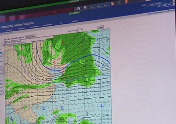 Weather Service Branch on MCAS Iwakuni Helps Pilots