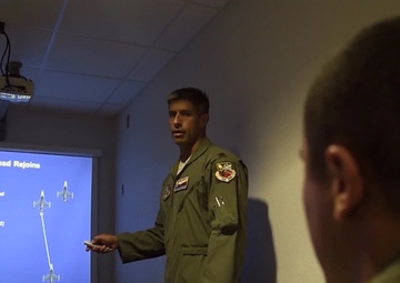 U.S Airmen Train Iraqi F-16 Pilots
