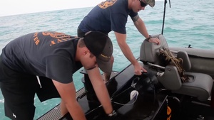 Navy Divers Support Air Asia QZ8501 Search Efforts