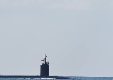 USS Columbus (SSN 762) Underway