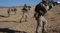 Integrated Task Force riflemen conduct offensive operations during MCOTEA assessment