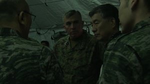 Lt. Gen. Wissler and Lt. Gen. Lee meet on Camp Mujuk