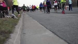 Thousands Run in Freezing Weather for Marine Corps Marathon Access