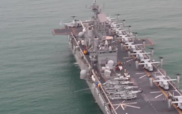 Ospreys Depart USS Bonhomme Richard