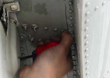 USS Theodore Roosevelt and USS Carl Vinson Conduct Flight Operations in US 5th Fleet AOR