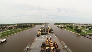 Port of Beaumont-USNS Mendonca (T-AKR-303): Ship Unloading
