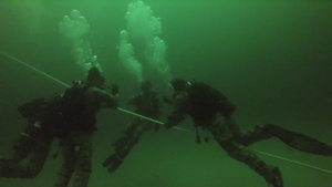National Guard Special Forces Divers Train With USCG