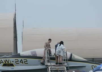 MCAS Iwakuni’s Air Show Came Back for Friendship Day 2015