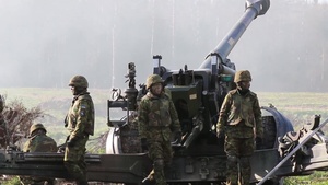 Estonians Take Part in Historic Artillery Battalion Live-fire Exercise