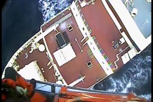 Coast Guard Aircrew Medevacs Fisherman Near Oregon California Border