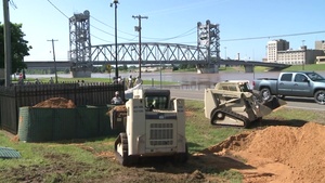La. National Guard Engineers Conduct Flood Mitigation on Riverfront