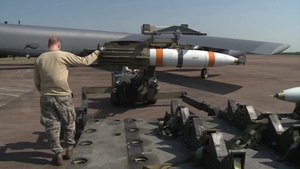 Air Force loads Navy Mines to B-52