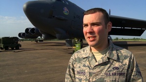Air Force loads Navy mines to B-52 for BALTOPS 15