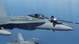 RAAF Conducts Mid-air Refueling
