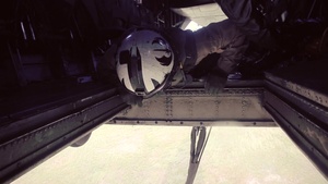 HMHT-302, CLB-6 Perform Dual Training in External Lifts