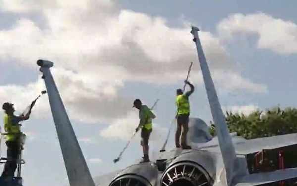 Air Force Report: Painting Planes