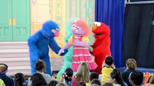 All Hands Update: Sesame Street USO Experience Comes to Sasebo