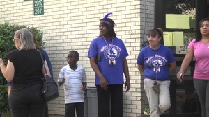Soldiers help Bellaire Elementary with 1st day of school