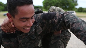 US Marines give Hondurans martial arts training