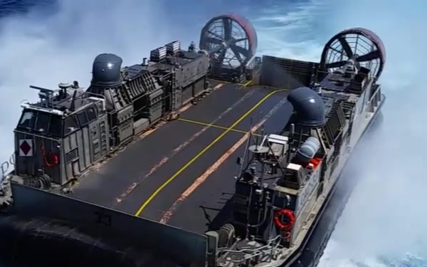 Exercise Dawn Blitz 2015 LCAC Recovery