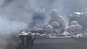 ‘Fighting Fifth’ Marines Conduct Amphibious Landing in Support of Dawn Blitz