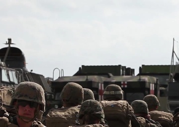 LCACs Further Marine Amphibious Capabilities during Blue Chromite