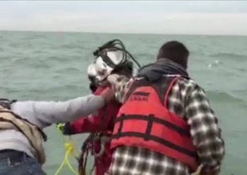 T&amp;T Salvage Inc. Crews Dive on Sunken Barge during Argo Response in Lake Erie
