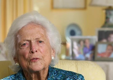 Former First Lady Congratulates USS Houston on Final Deployment