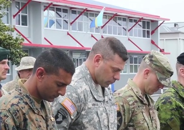 Southern Katipo 2015 Troops Observe Armistice Day