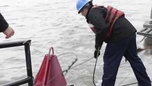 Kanawha's Crew: Setting River Buoyage