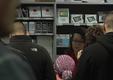 B-Roll of MCAS Iwakuni residents shopping on Black Friday