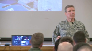 COMACC Visits Beale Air Force Base
