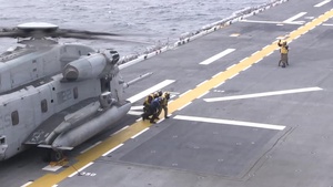 Marines, Navy conduct flight operations at sea