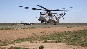 HMH-462 Performs Daytime Landings