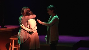 Soldiers get sneak peak at play that highlights strength of military spouses (no graphics)