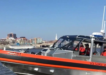 Coast Guard Station Philadelphia 29-foot RB-S II