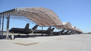 F-35s Land at McEntire (With Graphics)