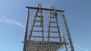 New Soldiers Demonstrate Team Building Skills