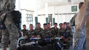 Urban Search and Rescue Operations between Hawaii National Guard CERFP team and the Armed Forces of the Philippines for Balikatan 2016.