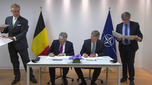 Document Signing with the Canadian Minister of Foreign Affairs During a Bilateral Meeting