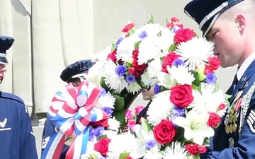 Sailors, Marines and Coast Guardsmen visited a Brooklyn memorial