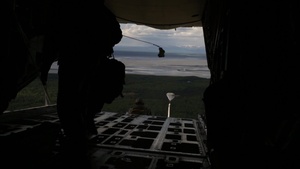 B-roll of Marines dropping off the 4th BTC Army Airborne