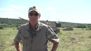 Gov. Phil Bryant Visits MS Guardsmen at Fort Hood