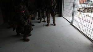 SPMAGTF-CR-AF executes a platoon defense