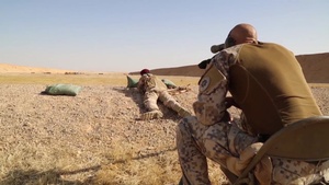 Latvian soldiers teach sniper techniques to Iraqi soldiers