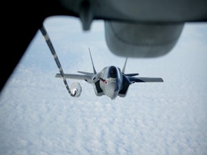 Marines bring lightning to United Kingdom