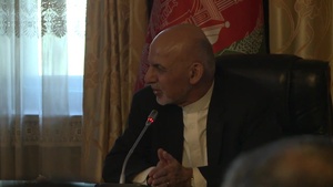 Defense Secretary Meets With Afghan President, Chief Executive