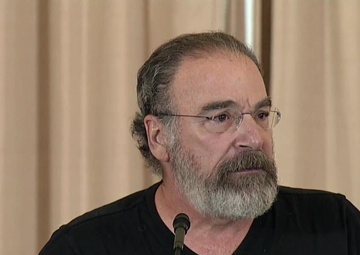 Secretary Kerry delivers remarks at a reception